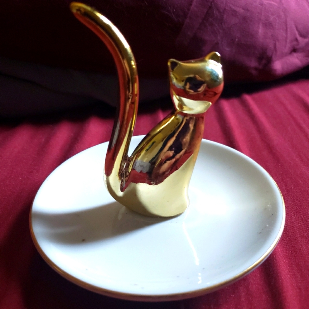Modern expressions cat jewelry stand